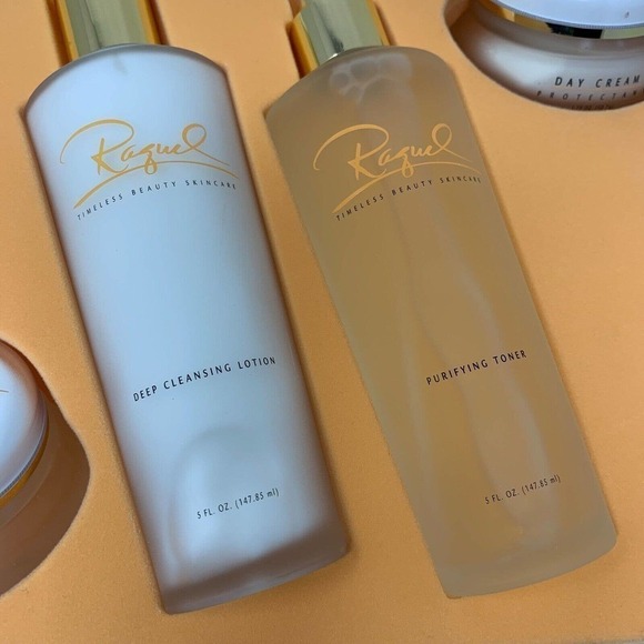 New Raquel Timeless Beauty Skincare Starter Set 4 Pc Full Size Boxed Day Night - Picture 3 of 5